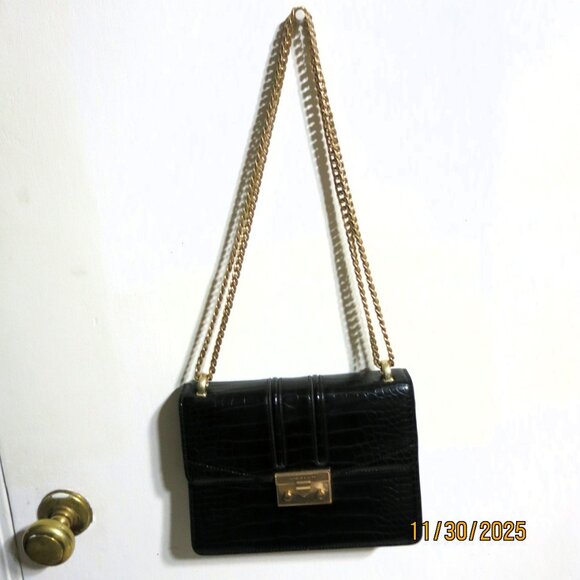 Charles & Keith Chain Strap Shoulder Bag - Picture 2 of 5